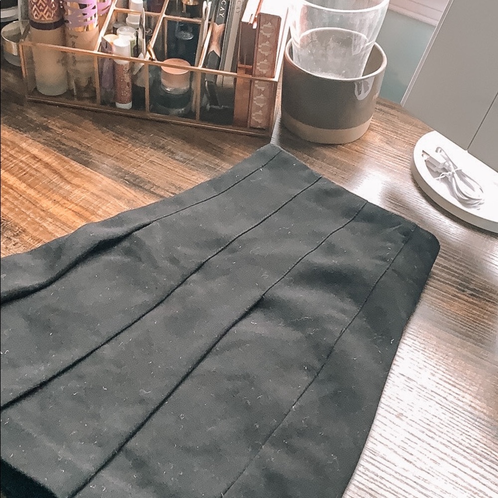 Pleated high waisted skirt